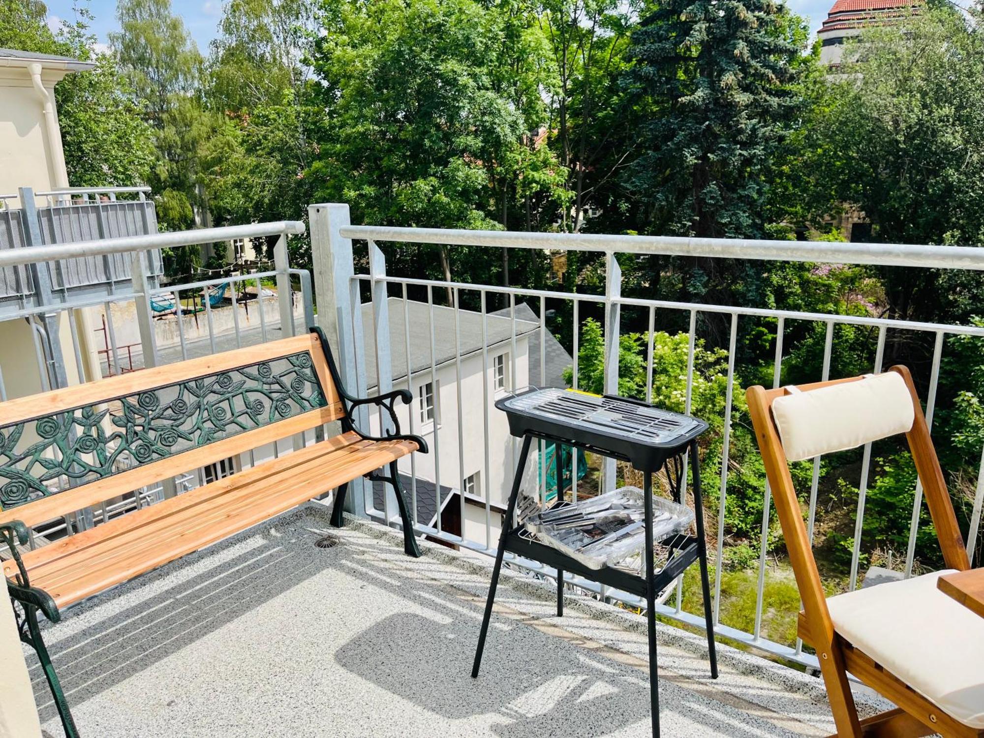 Filmap-Charmant-Modern-Zentral-Balkon-Beamer-Spieletisch Görlitz Kültér fotó